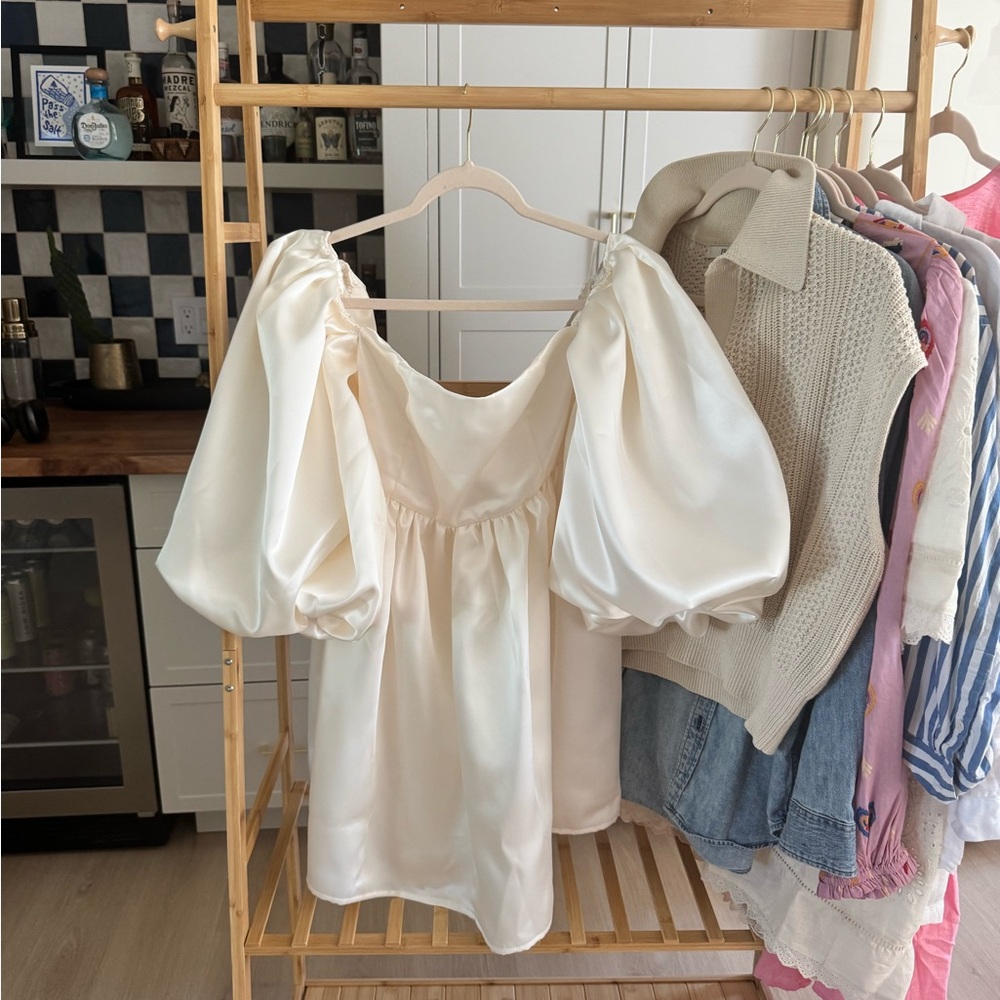 100% Silk Ivory Puff Sleeve Dress